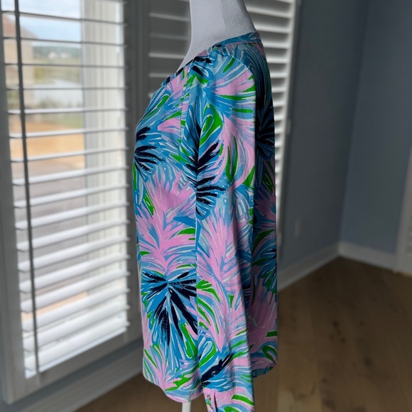 Lilly Pulitzer Boatneck Floral Top With Gold Button Accented Sleeves Size Large - Picture 4 of 7